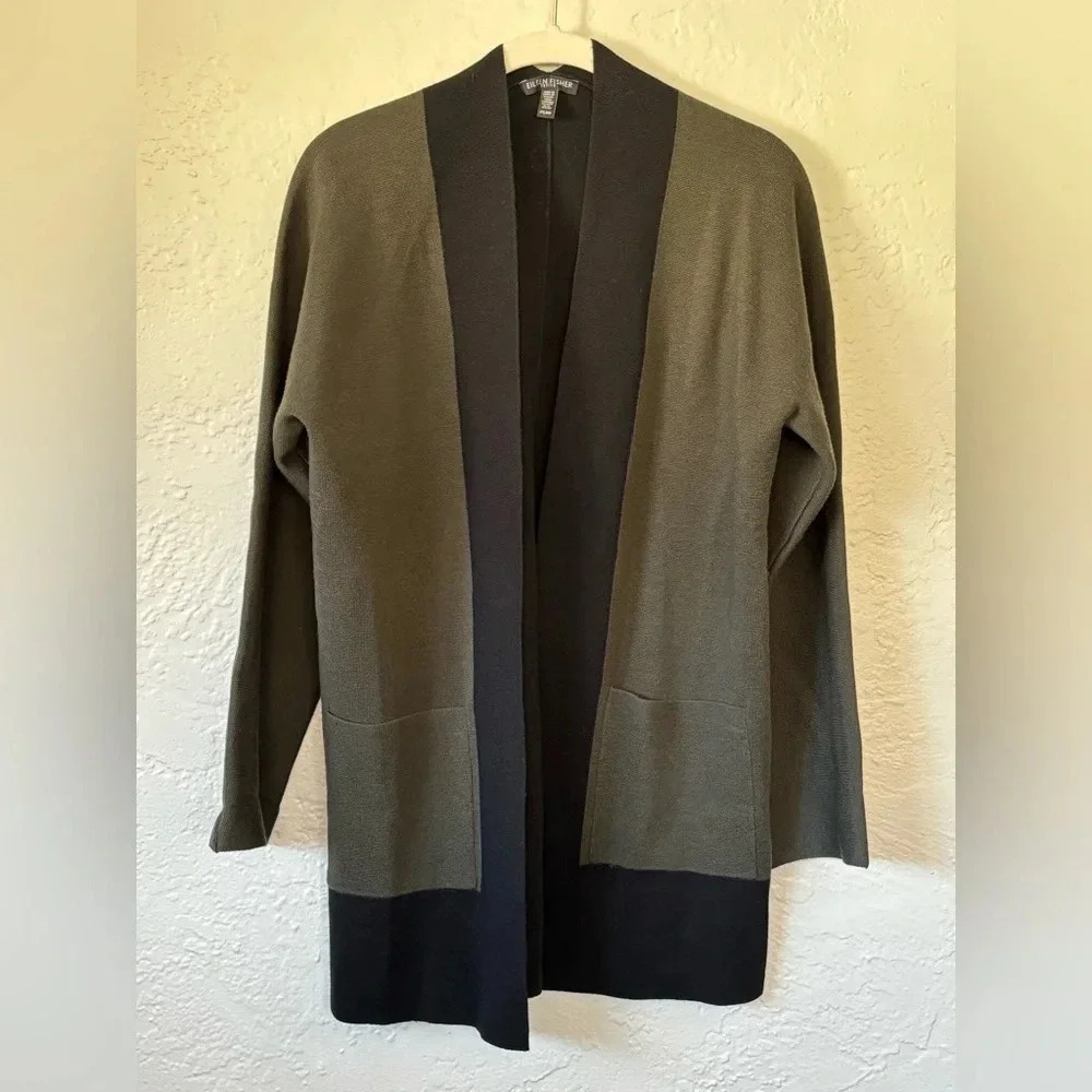 Eileen Fisher 100% extra fine merino wool long sleeve open front cardigan